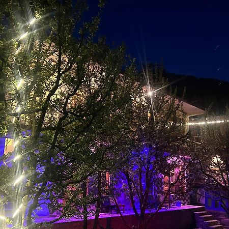 Karma Guest House And Cafe Kalgha Екстериор снимка