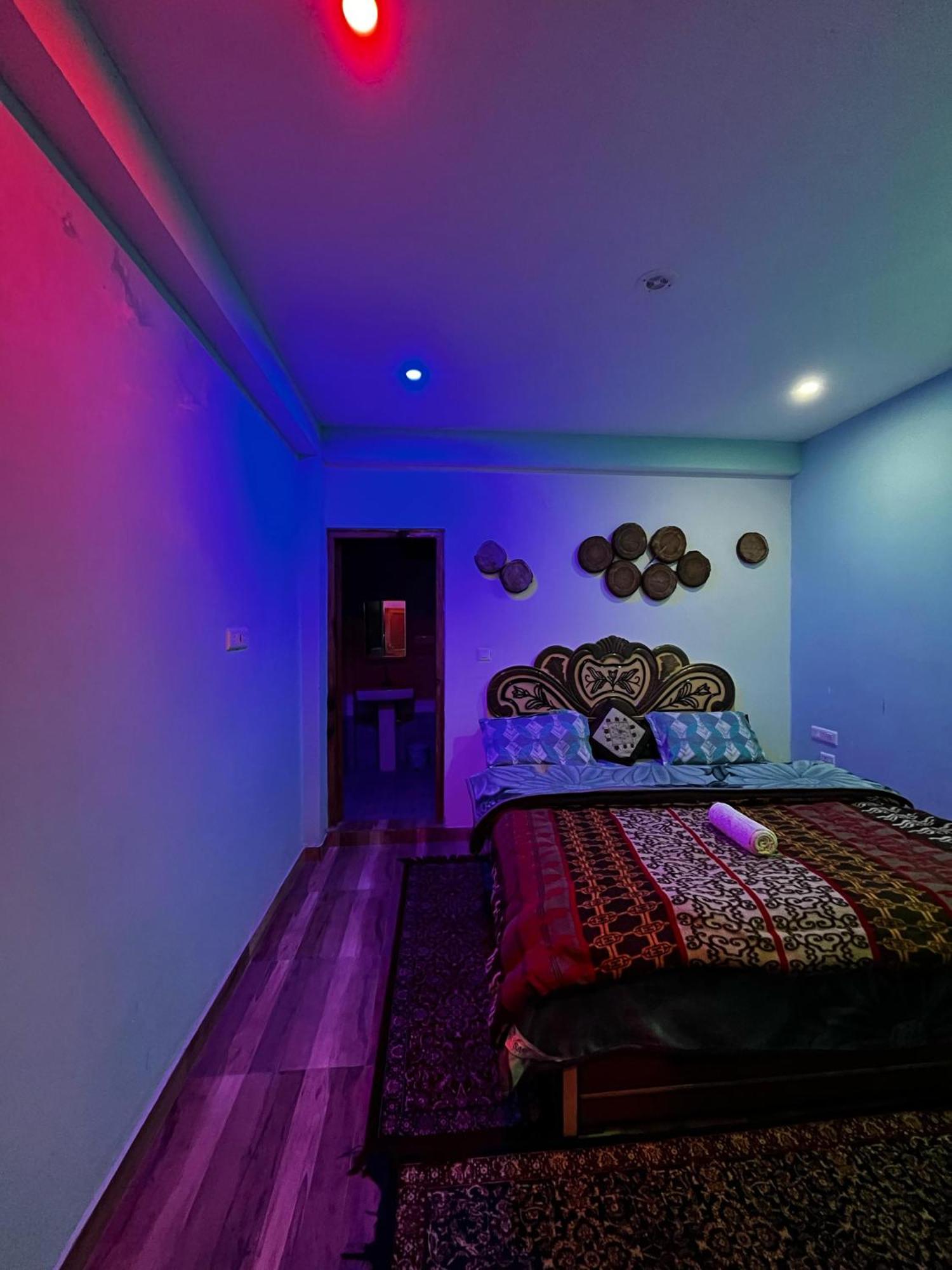 Karma Guest House And Cafe Kalgha Екстериор снимка
