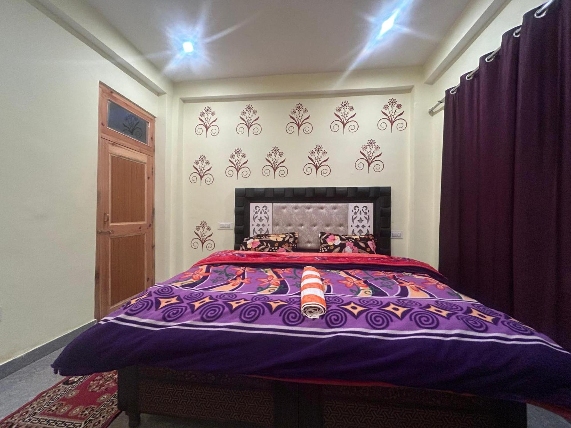 Karma Guest House And Cafe Kalgha Стая снимка